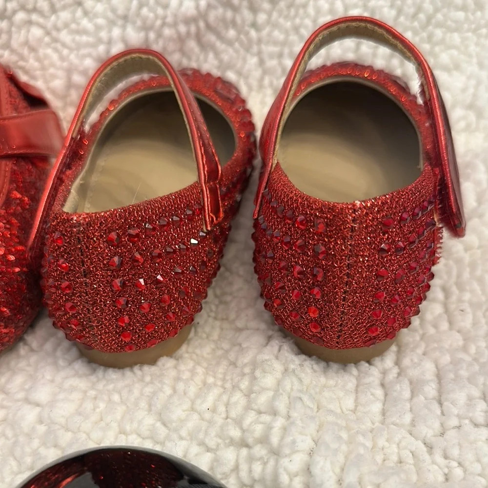 Elegant Red and Black Mary Jane Dress Shoes